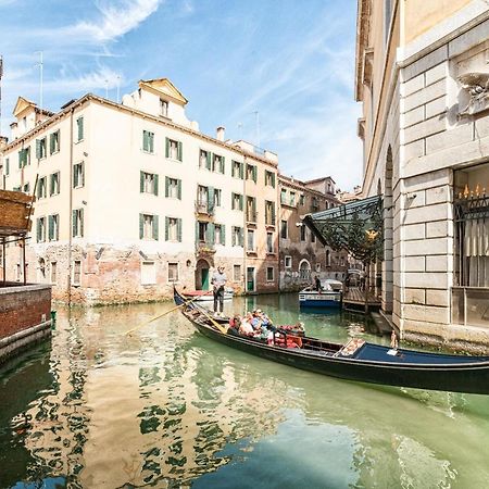 Casanova Fenice - Canal View Venecia Exterior foto