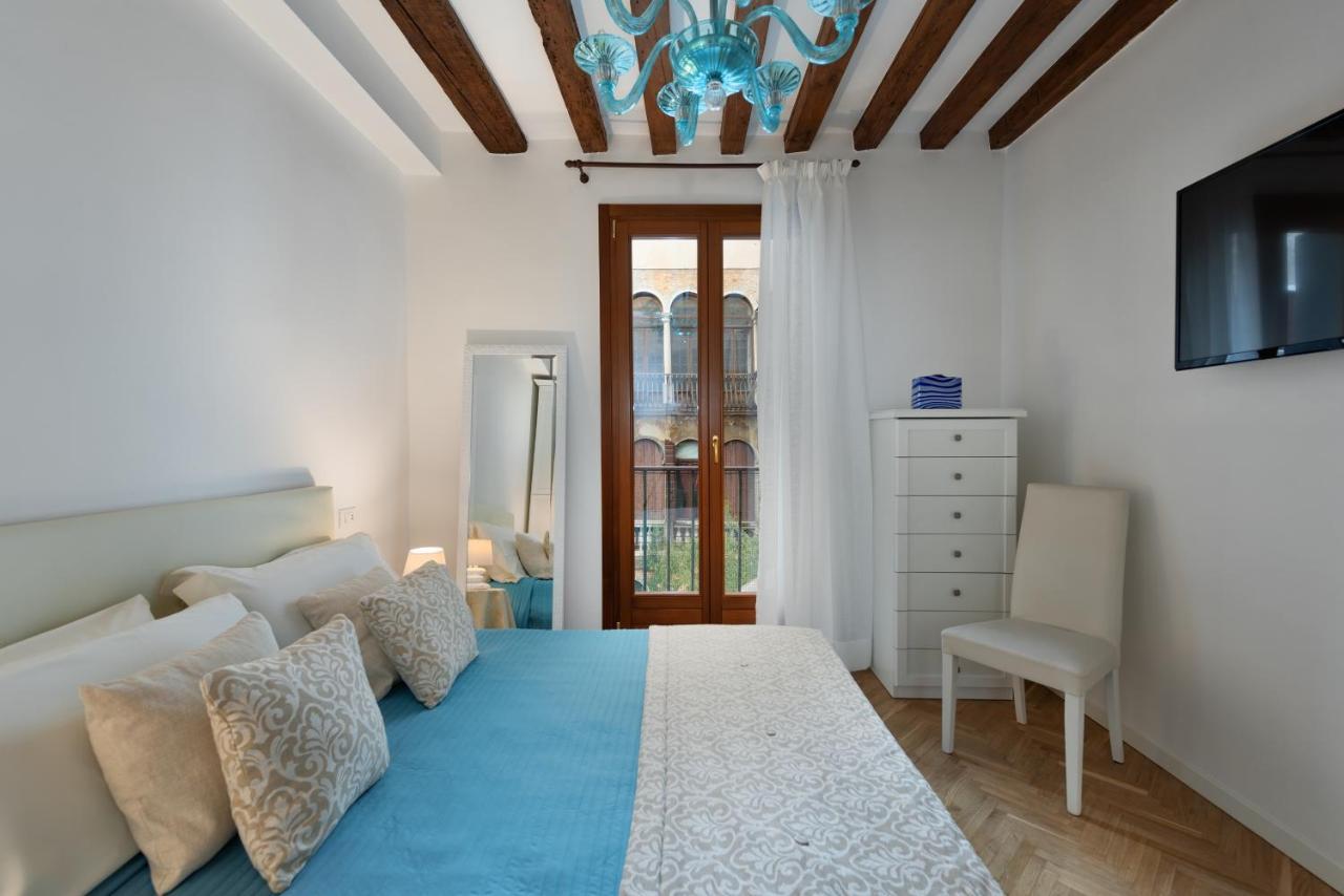 Casanova Fenice - Canal View Venecia Exterior foto