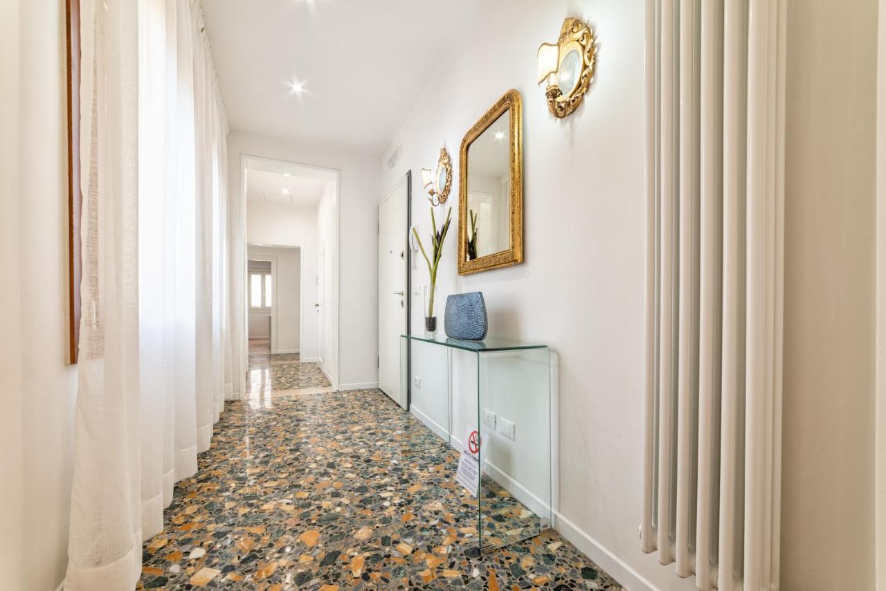 Casanova Fenice - Canal View Venecia Exterior foto