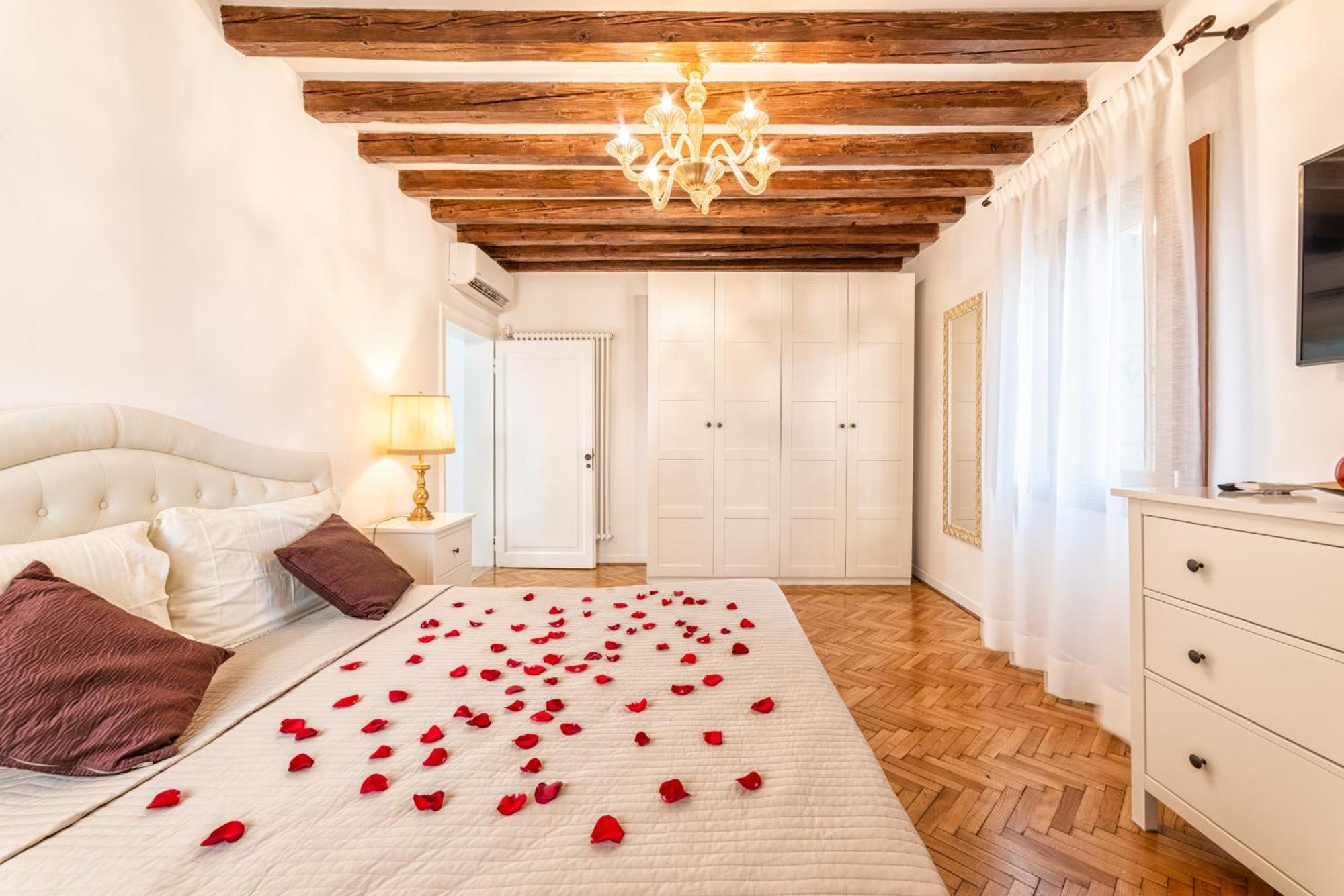 Casanova Fenice - Canal View Venecia Habitación foto