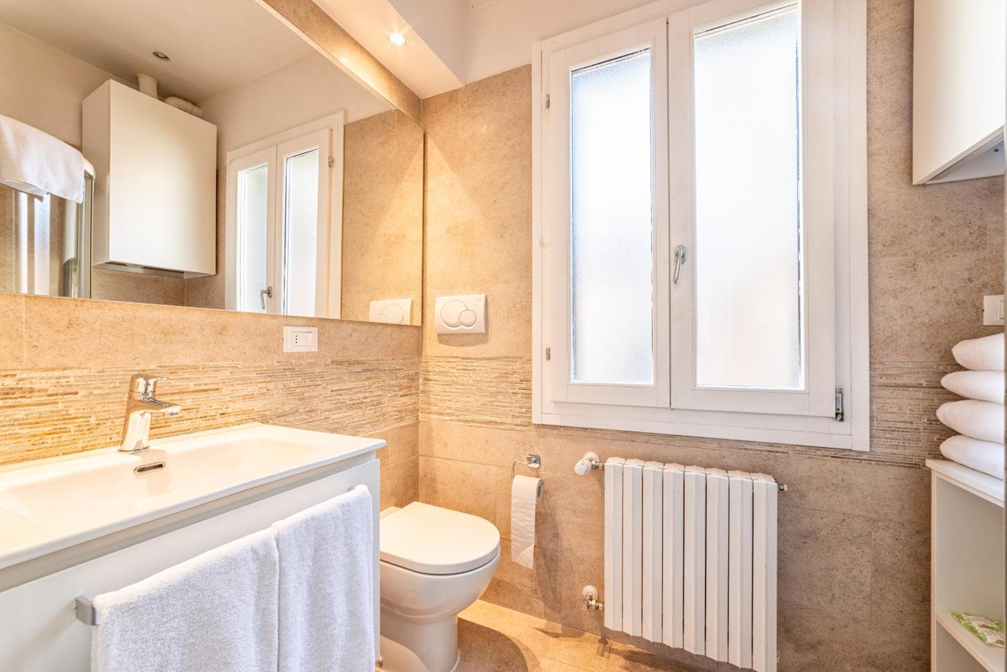 Casanova Fenice - Canal View Venecia Habitación foto